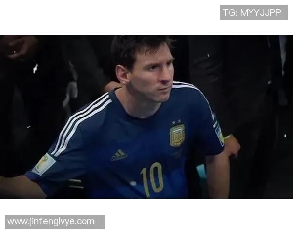 梅西在世界杯舞台上的最后辉煌时刻与传奇生涯的终章探讨